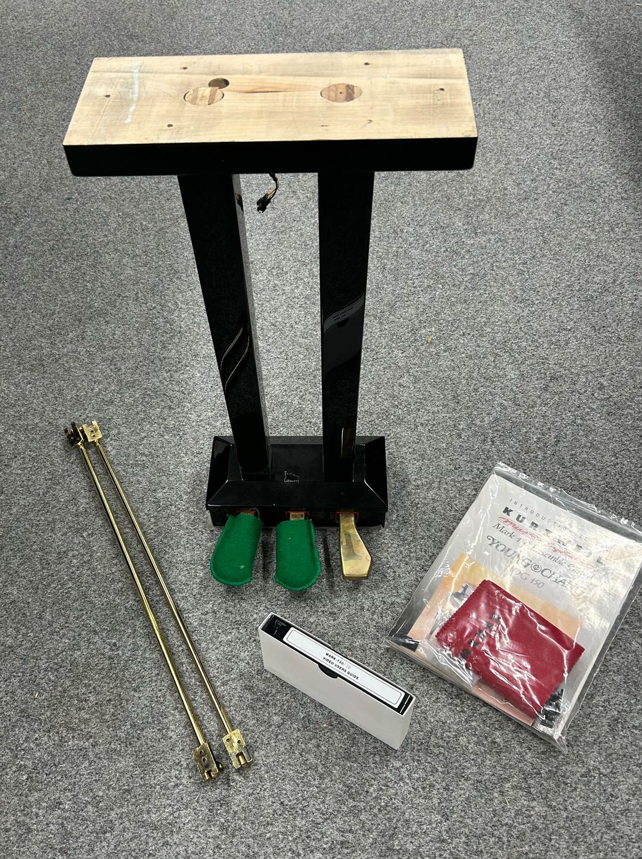 Lyra für ein Astor G Digital Flügel - 1413