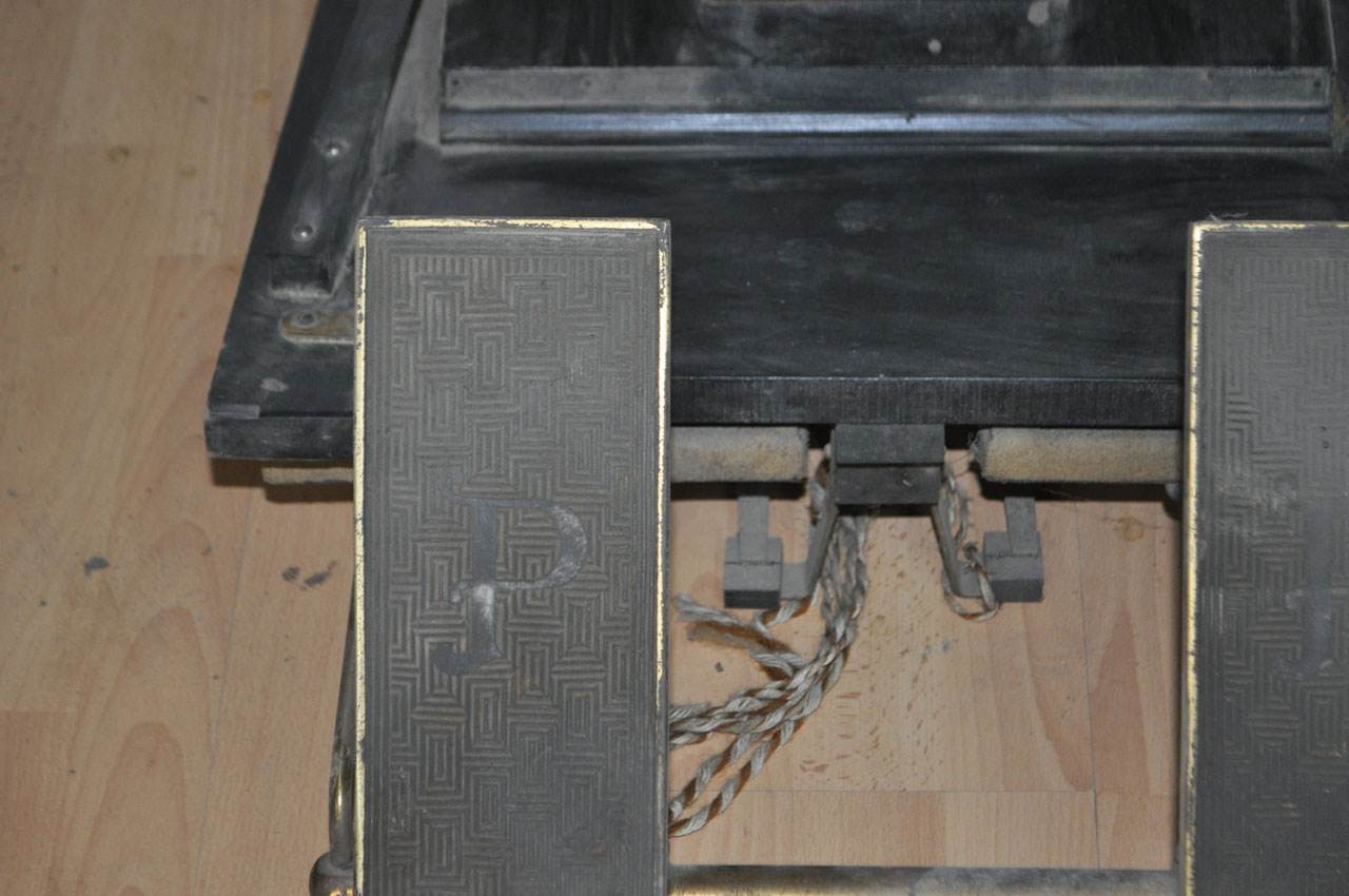 Hauptblasebalk für ein Pianola - 1183