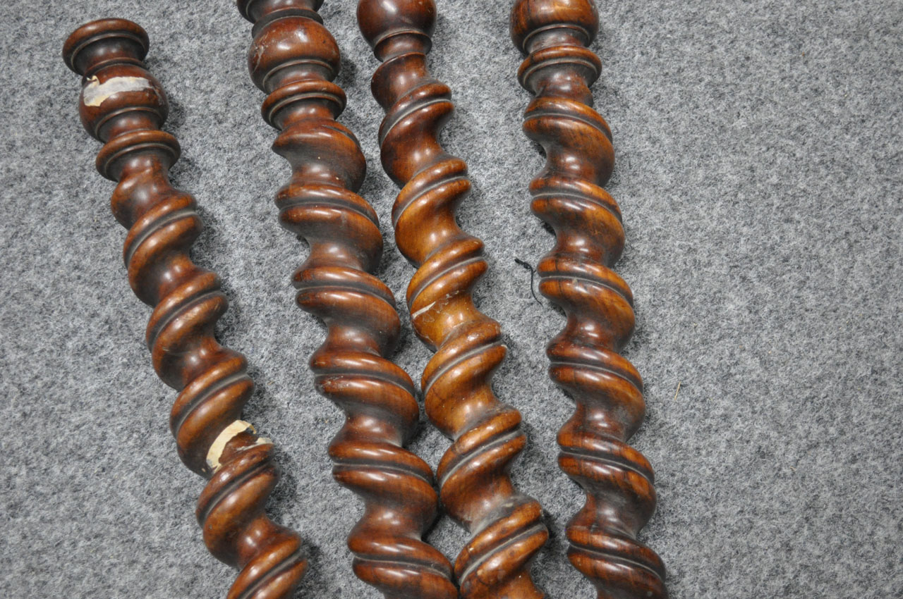 Konsolen geschwungen - 1281