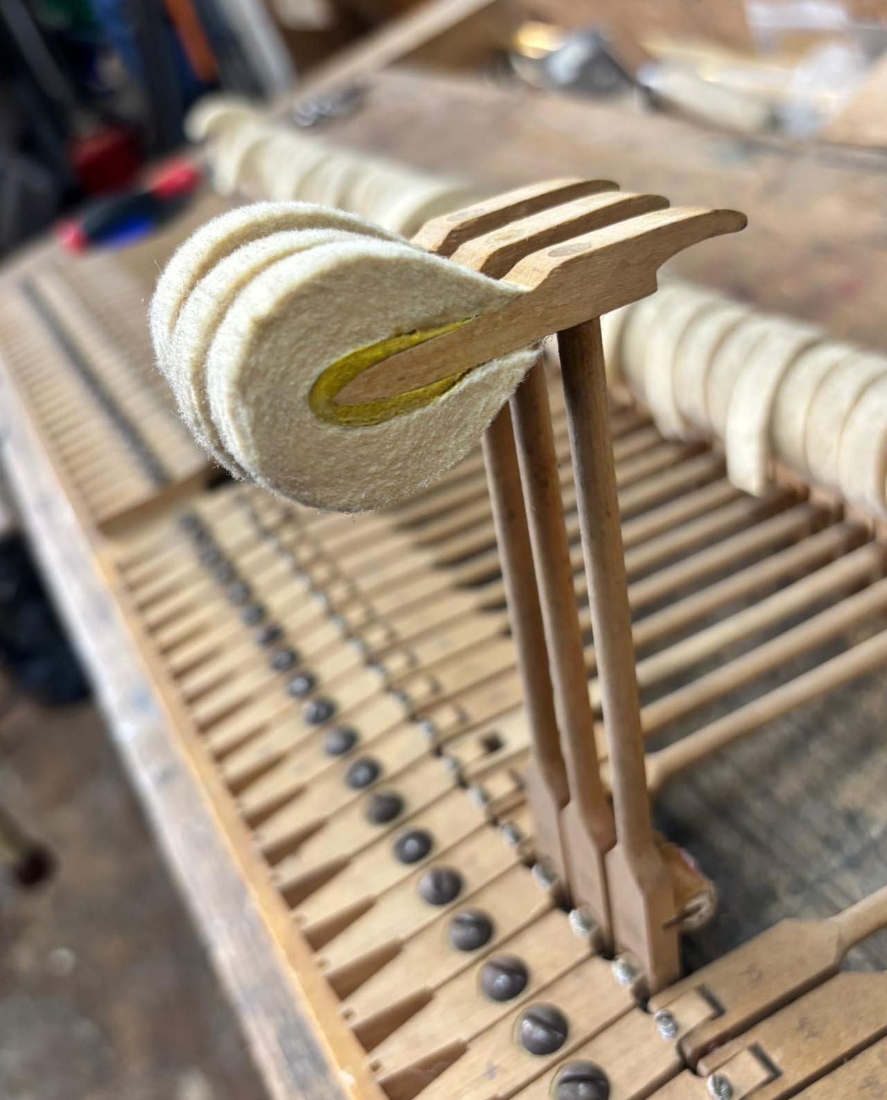 Hammerk&ouml;pfe und Stiele f&uuml;r Bechstein - 1441